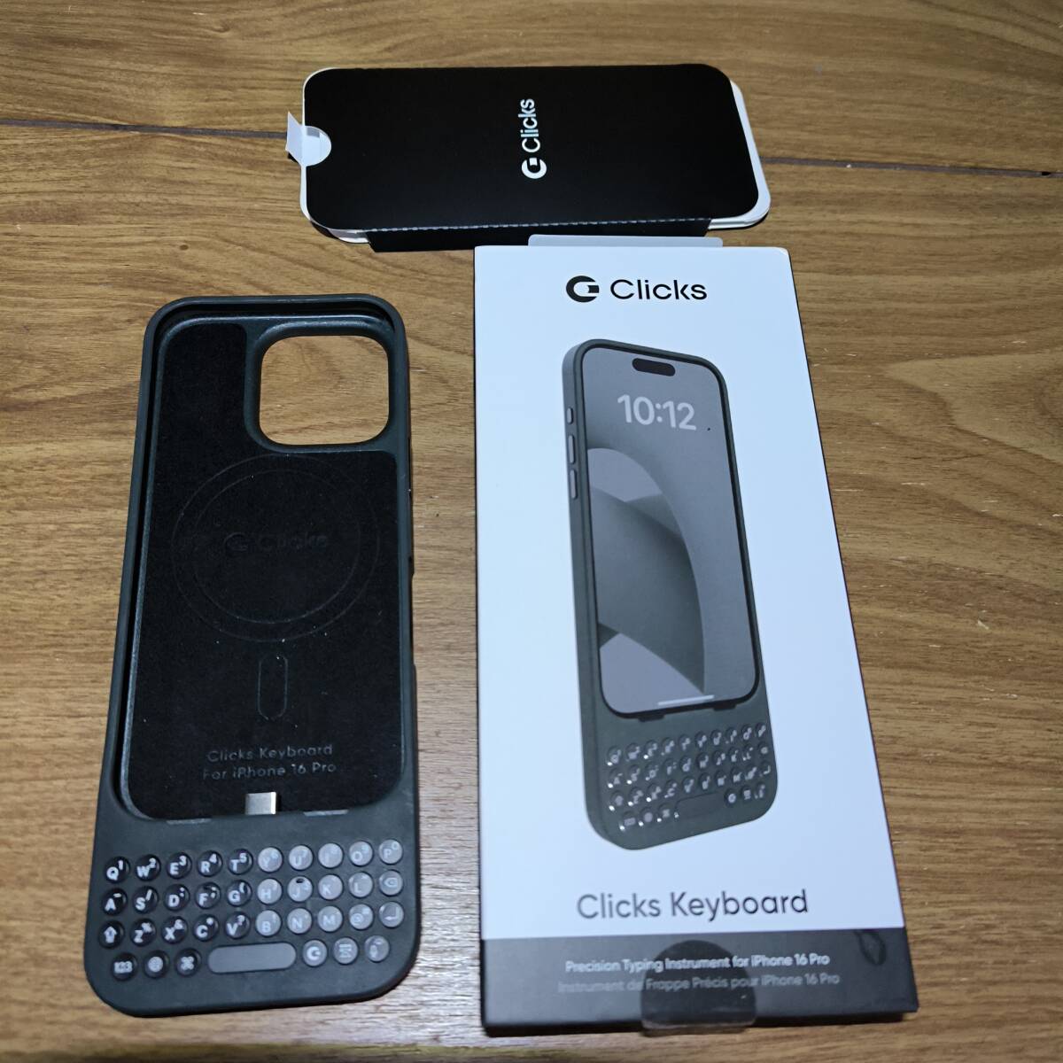 Clicks iPhone 16 Pro用 MagSafe対応 キーボード付きケース