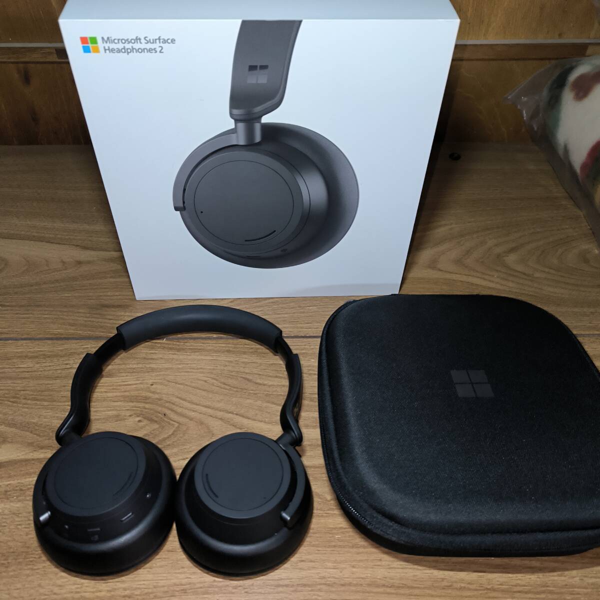 Surface Headphones 2 Bluetoothワイヤレス/有線 ノイズキャンセリング ヘッドホン QXL-00015