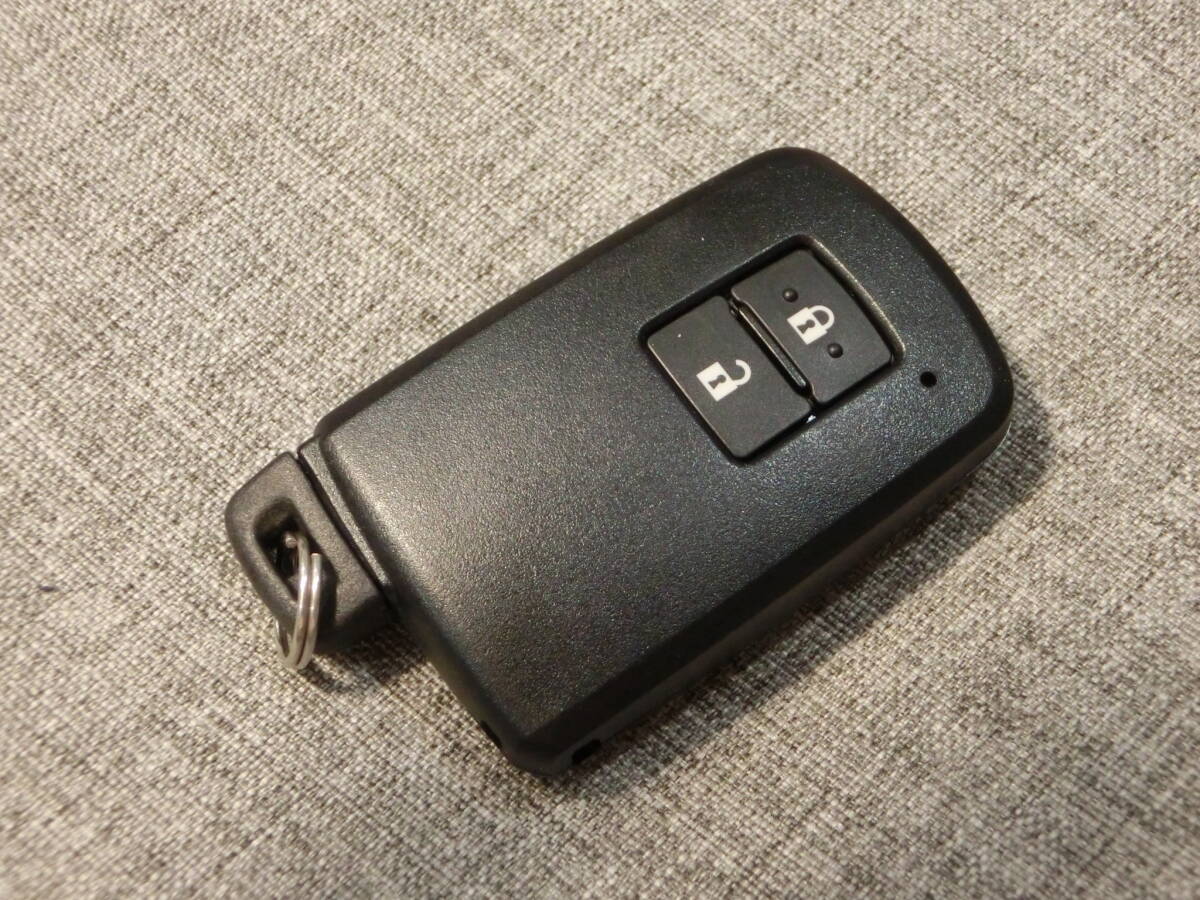 トヨタ純正 スマートキー 2ボタン　60ハリアー　エレガンスなど　281451-2110　８/10　未使用保管