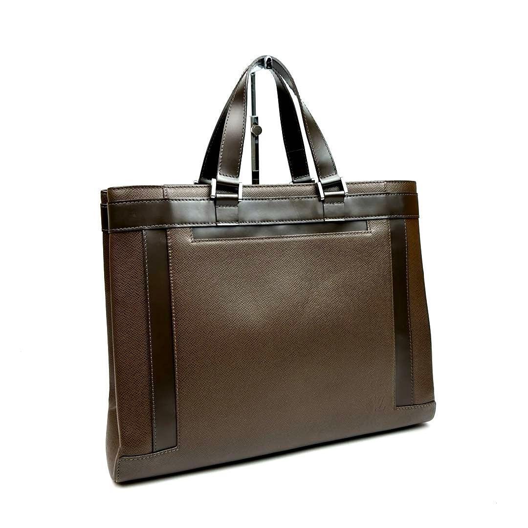 【極美品】LOUIS VUITTON ルイヴィトン タイガ カスベックPM M31028 ビジネスバッグ トートバッグ 書類鞄 グリズリ 男女兼用 人気 レザー