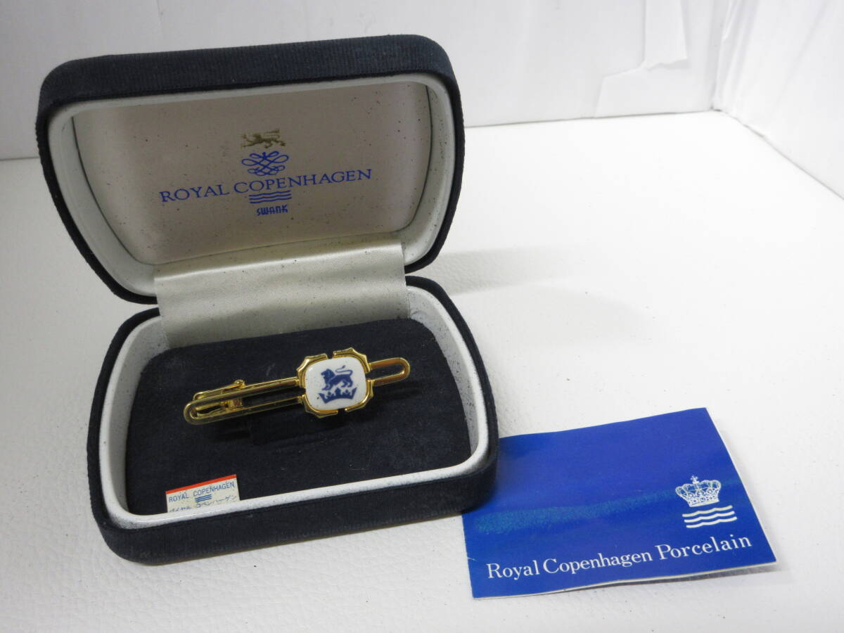 ☆タイピン ROYAL COPENHAGEN ロイヤルコペンハーゲン ポーセリン 磁器 ホワイト×ゴールドカラー 獅子 ライオン 中古☆