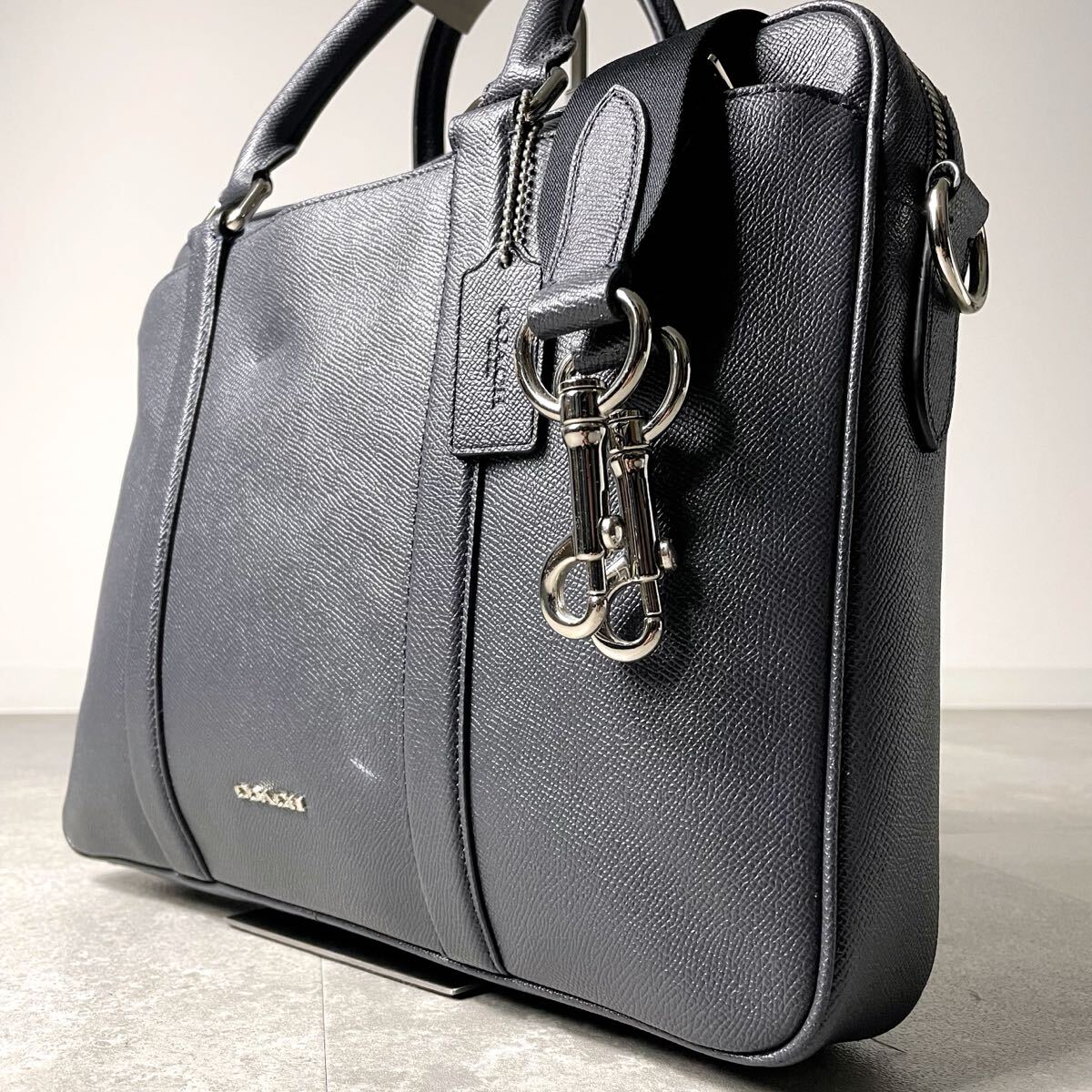 現行/定価12万◎ COACH コーチ　メンズ ボンド ブリーフケース ビジネスバッグ レザー 肩掛け 斜め掛け ロゴ 書類 自立　2way グレー