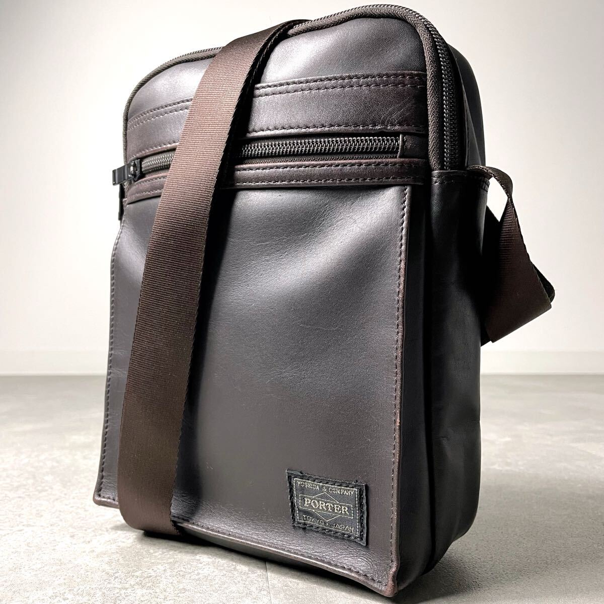 現行モデル/入手困難◎ ポーター アメイズ 吉田カバン ショルダーバッグ　本革 レザー メンズ PORTER AMAZE ビジネスバッグ 牛革 日本製