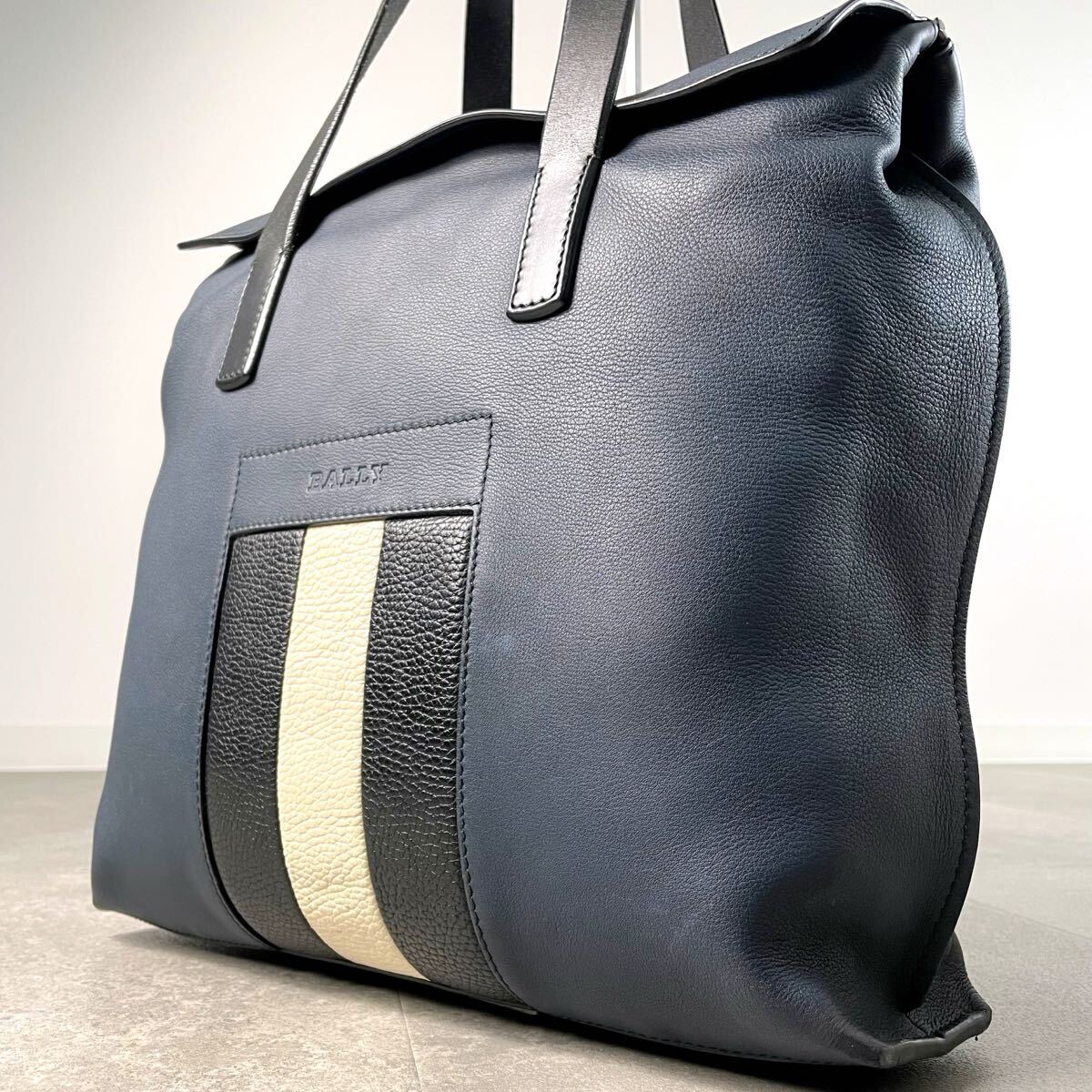 現行モデル/定価25万/入手困難◎ Bally バリー トートバッグ ハンドバック トレインスポッティング　ビジネス レザー　メンズ ネイビー