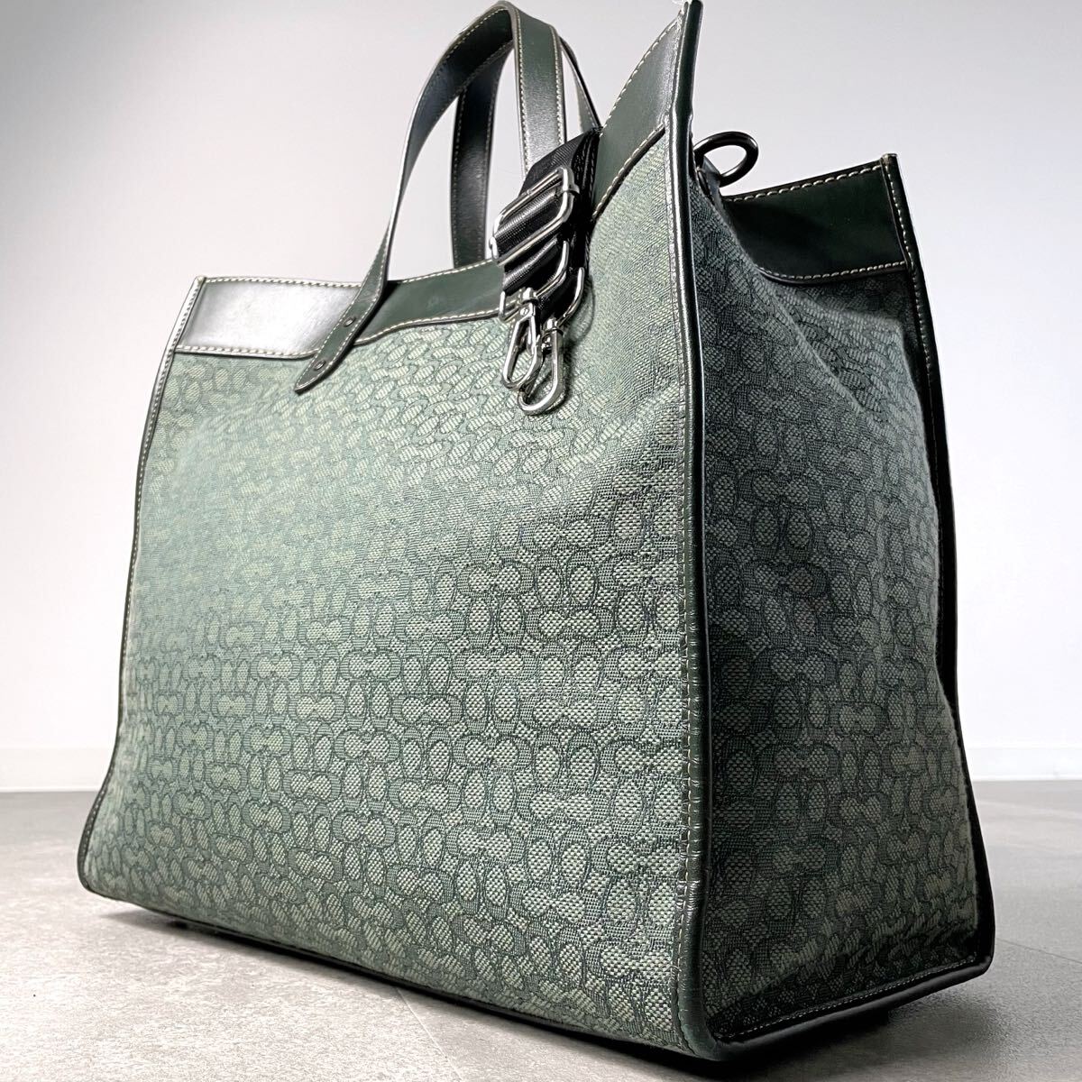 現行モデル/入手困難◎ COACH コーチ フィールド トート 40・マイクロ シグネチャー ジャカード　ブリーフケース A4 メンズ グリーン