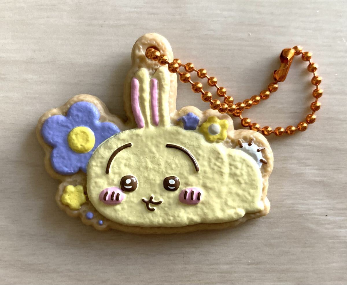 【ちいかわ〜クッキーチャームコット２、うさぎ、花】2023.3.13、人気！ナガノ、ちいかわ
