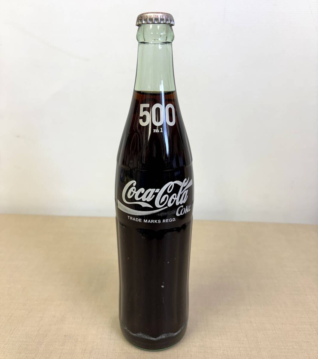 SZ-100 【未開栓】コカ・コーラ 瓶 500ml 昭和 レトロ coke Coca-Cola