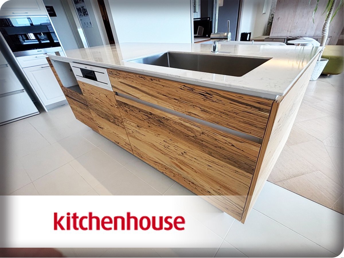 ■展示品■未使用品■kitchenhouse/キッチンハウス■高級■レンジフード/コンロ/AEG食洗機/壁面収納/アイランドシステムキッチン/khhx2756m