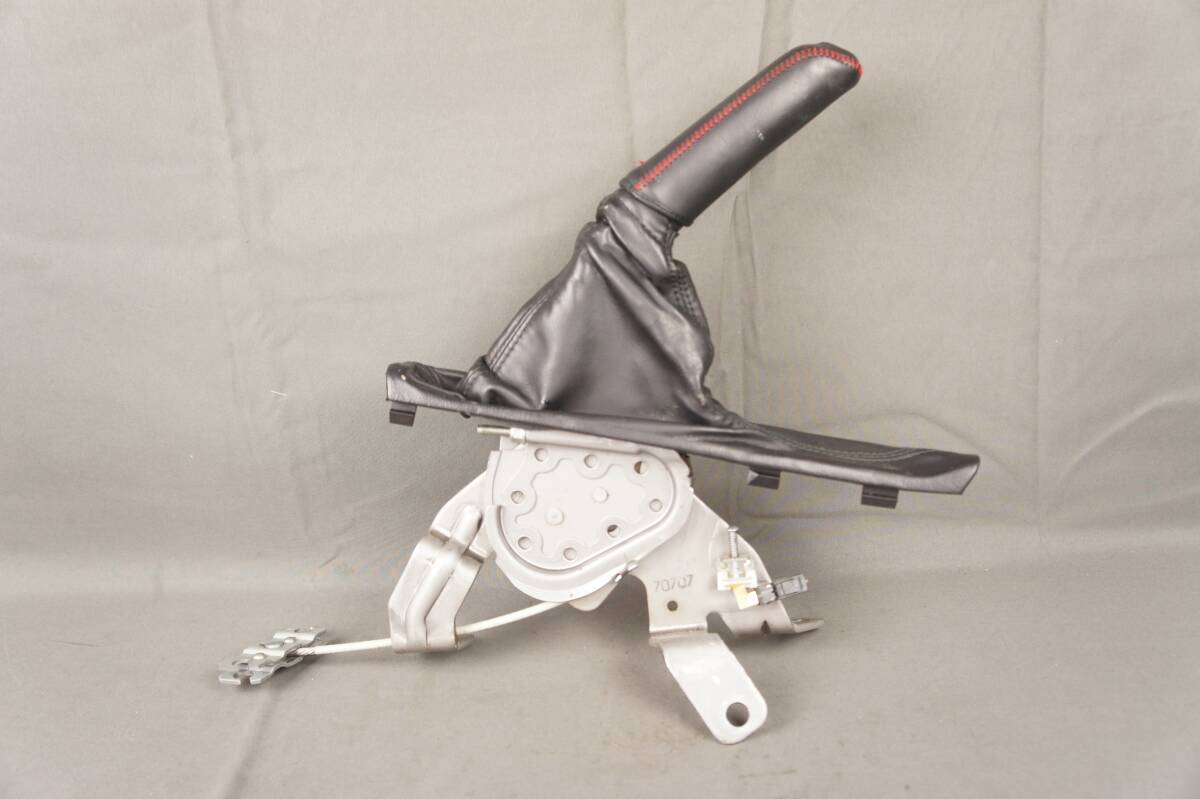 赤ステッチ サイドブレーキ BP5 後期 E型 2.0GT spec.B レガシィ外し サイドブレーキレバー 参考 BP9 BPE BL5 BLE @19606s
