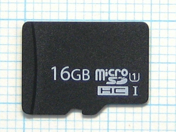 ★micro SDHC メモリーカード １６ＧＢ 中古★送料８５円・１８５円