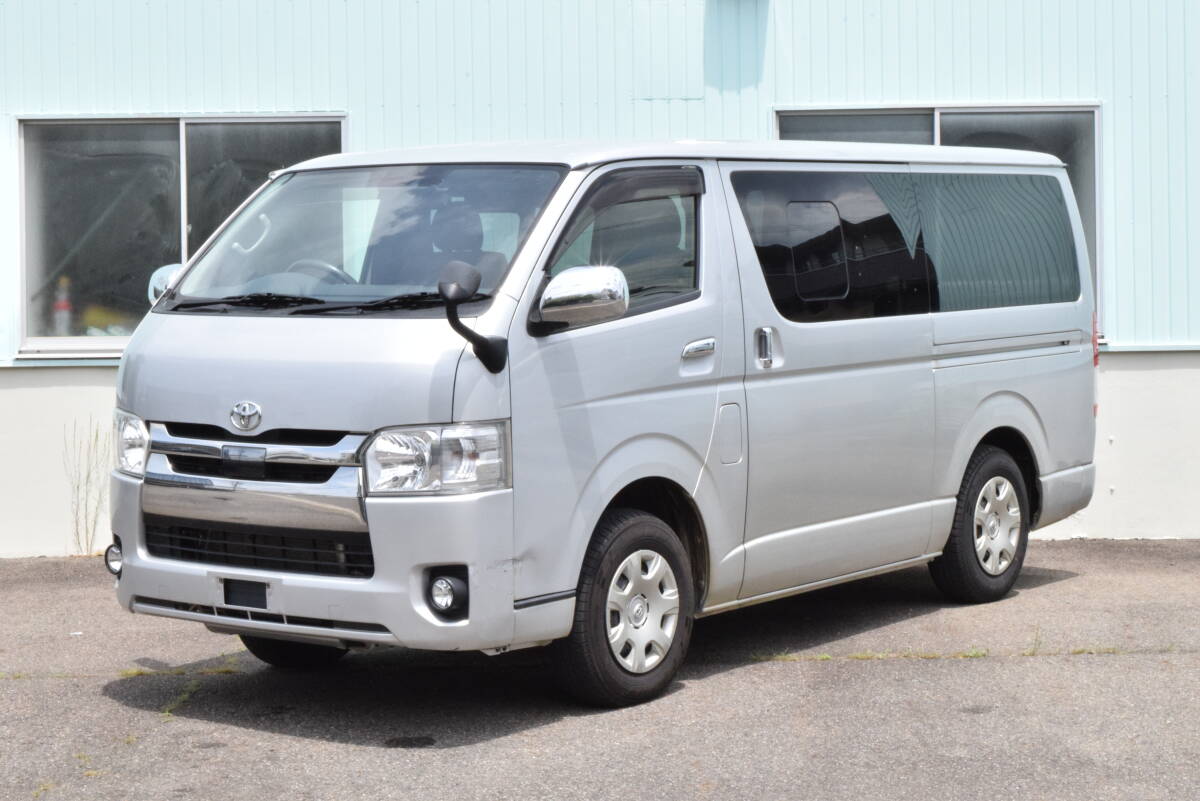 H30年式/ハイエースバン・8ナンバー・キャンピング/ディーゼル/4WD/走行充電/サブバッテリー/車検満タン/ベッドキット/シンク/ETC/ドラレコ
