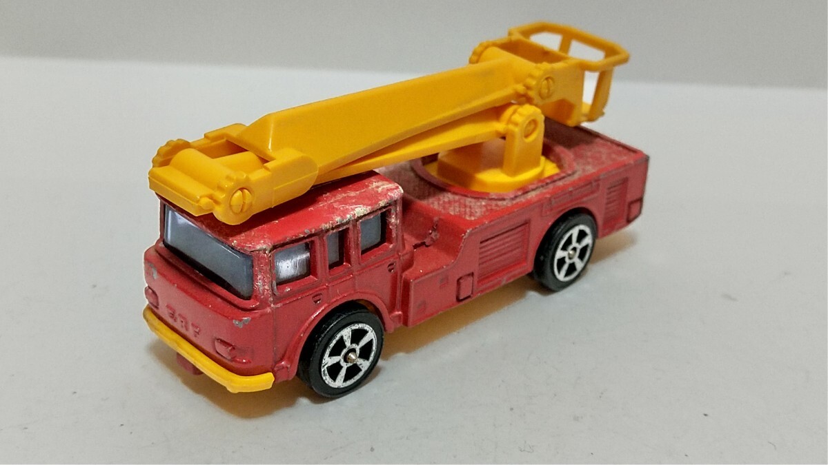 コーギージュニア シモン シュノーケル消防車