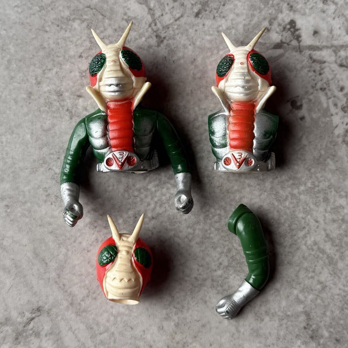 当時物 仮面ライダーV3 ソフビ ジャンク パーツ / 絶版 玩具 レトロ ヴィンテージ ポピー ブルマァク 特撮 部品取り 
