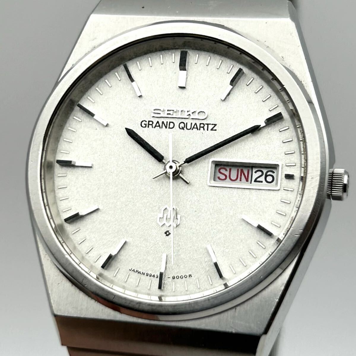【メンズ 稼働】SEIKO セイコー GRAND QUARTZ グランドクォーツ 9943-8000 ギョーシェ デイデイト 腕時計 1978年7月 JAPAN vintage