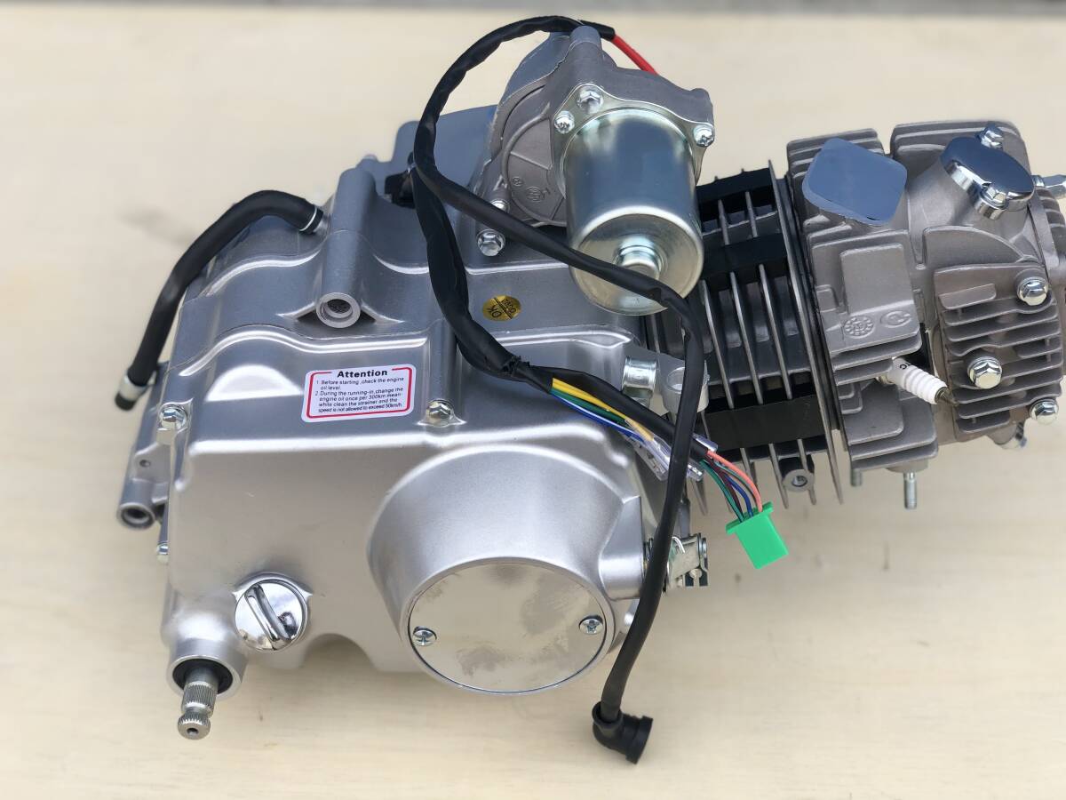 新品未使用 マニュアルエンジン125CCエンジン上置きセルモーター カブ モンキー ゴリラ DAX シャリー ATV修理交換用 12V キャブレター等付
