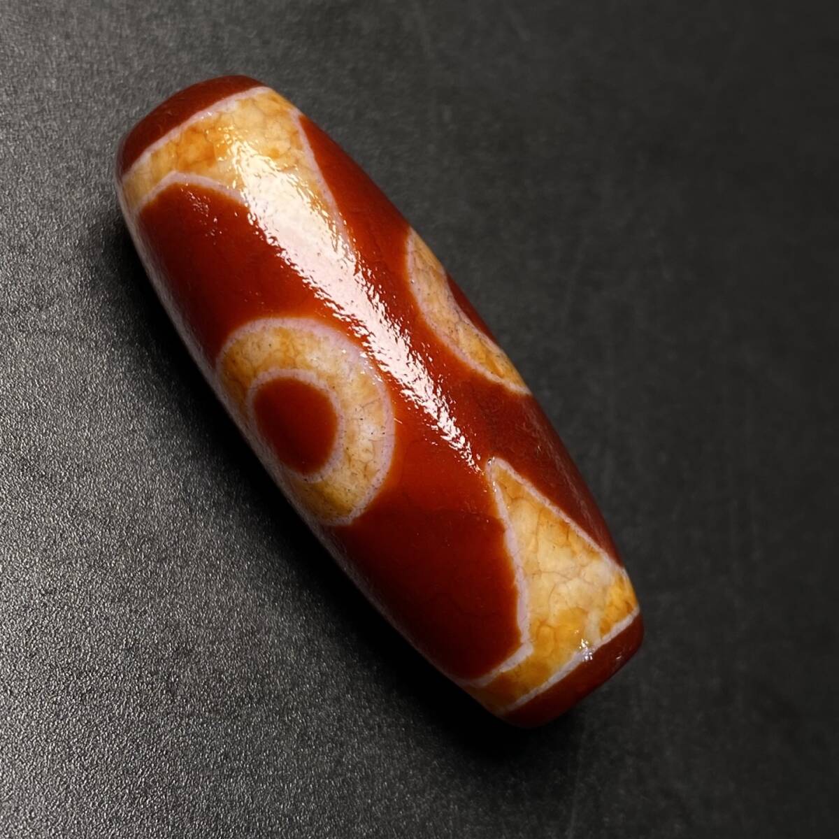館蔵 古瑪瑙彫 高油 三眼天珠 根付 風水開運 中国古玩 古美味 骨董品 中国古美術 古美味 蔵出