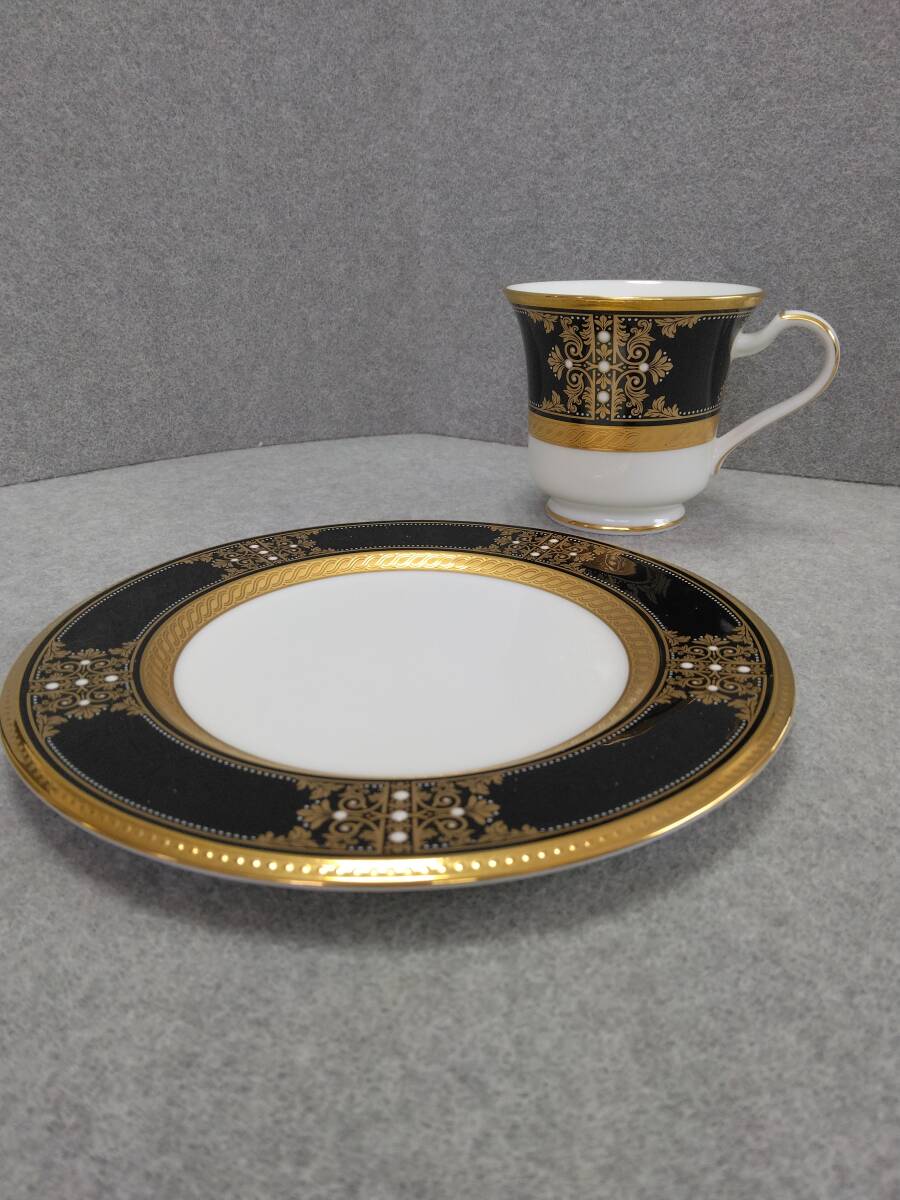 NORITAKEノリタケ食器　イブニングマジェスティ　漆黒金彩　プレート　カップ　　各1