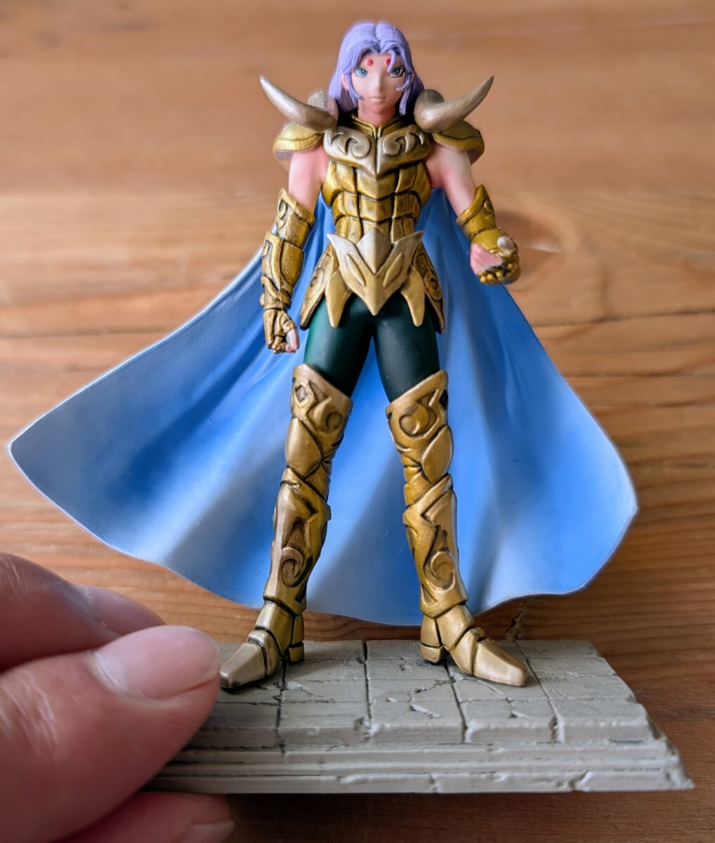 美品・メディコス【超像 聖闘士星矢 黄金十二宮編・ムウ2体&アイオリア&アイオロス】黄金聖闘士4体セット 
