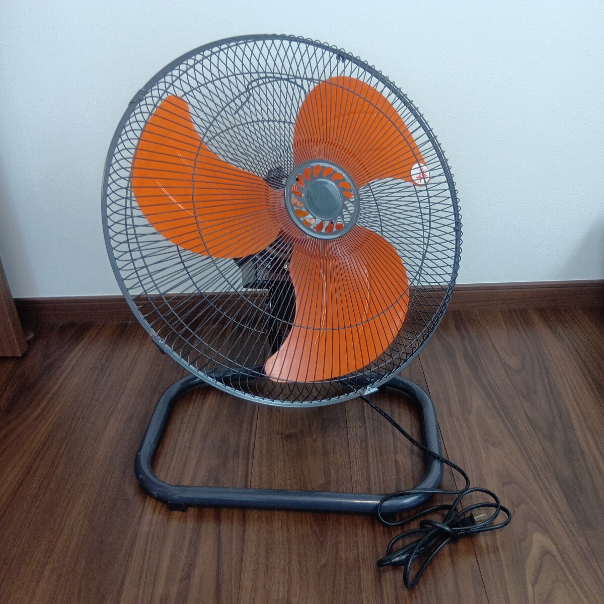 新光電気製作所　業務用扇風機　YL-256DF　動作品