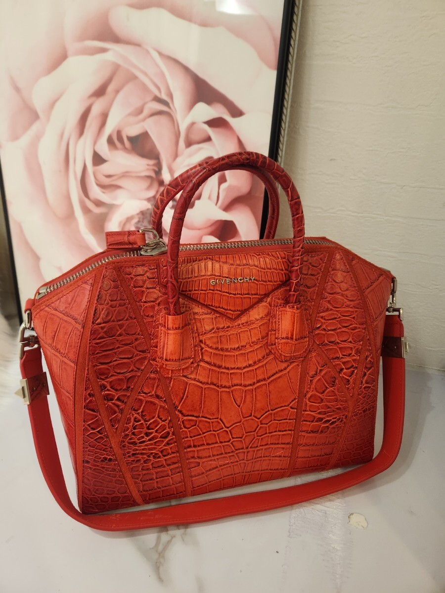 GIVENCHY ジバンシィ アンティゴナ クロコ型押し 2WAY ハンドバッグ 赤