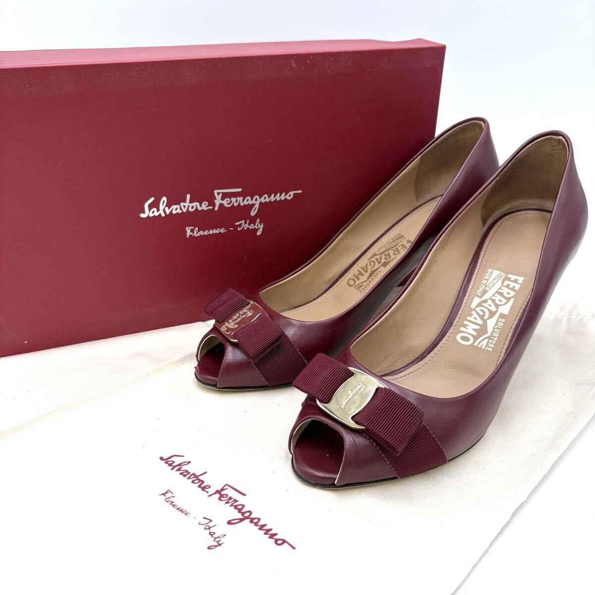 1E ■ 付属品完備 'イタリア製' ヴァラリボン Salvatore Ferragamo サルヴァトーレフェラガモ 本革 オープントゥ ヒール パンプス 8D 25cm