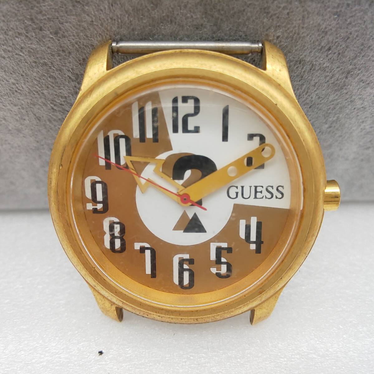 GUESS ゲス 不動
