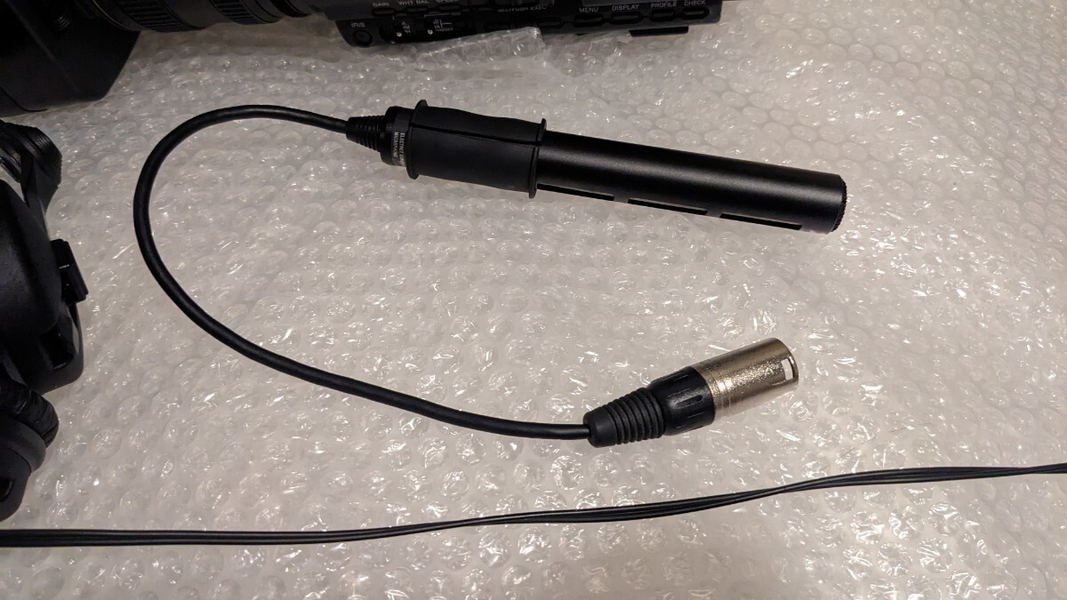 ECM-XM1美品 SONY ガンマイク　スペーサー付きソニーカメラでそのまま使えます　動作確認済み　000