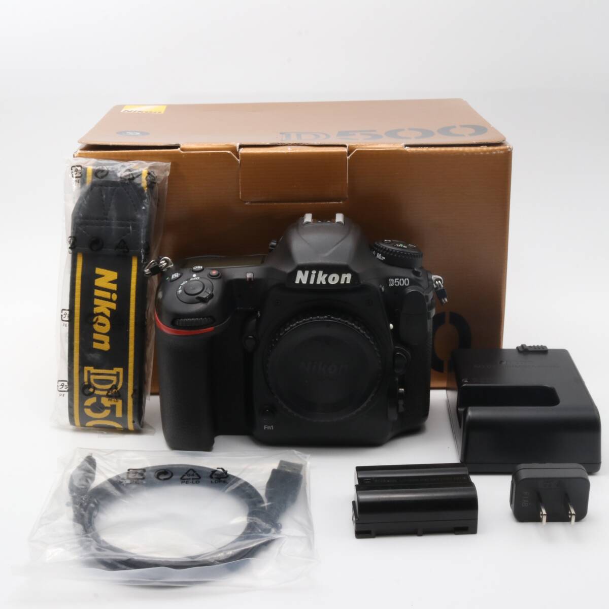 Nikon D500 ボディ 一眼レフカメラ 〔NIKON F マウント〕