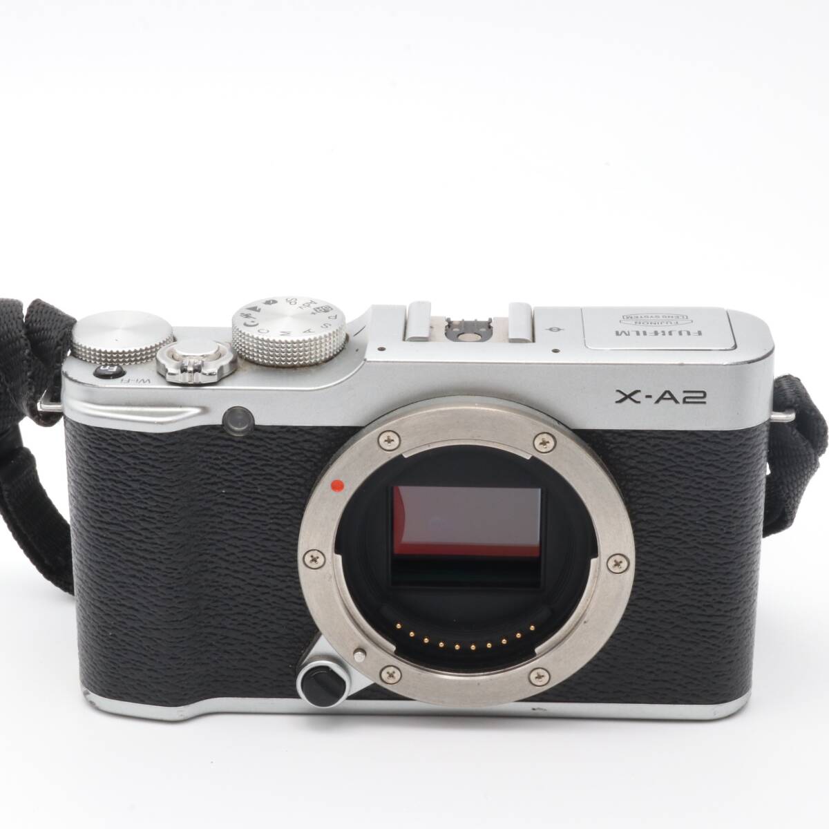 FUJIFILM X-A2 ボディ シルバー 〔FUJIFILM X マウント〕