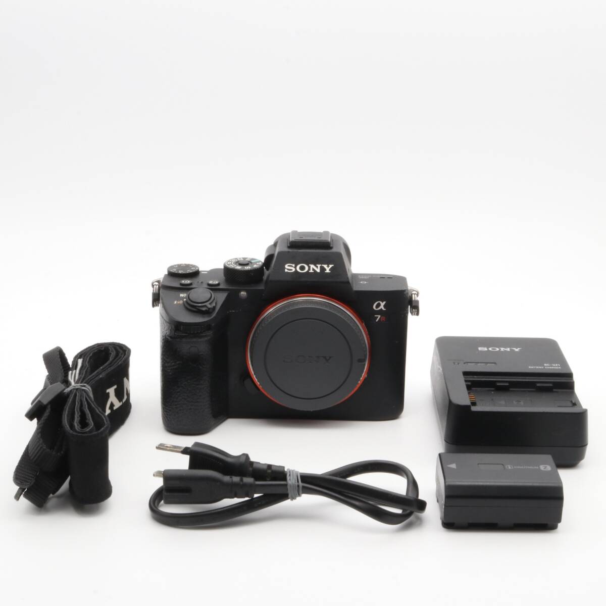 SONY α7RM3 ILCE-7RM3 ボディ フルサイズミラーレス一眼 〔SONY E マウント〕