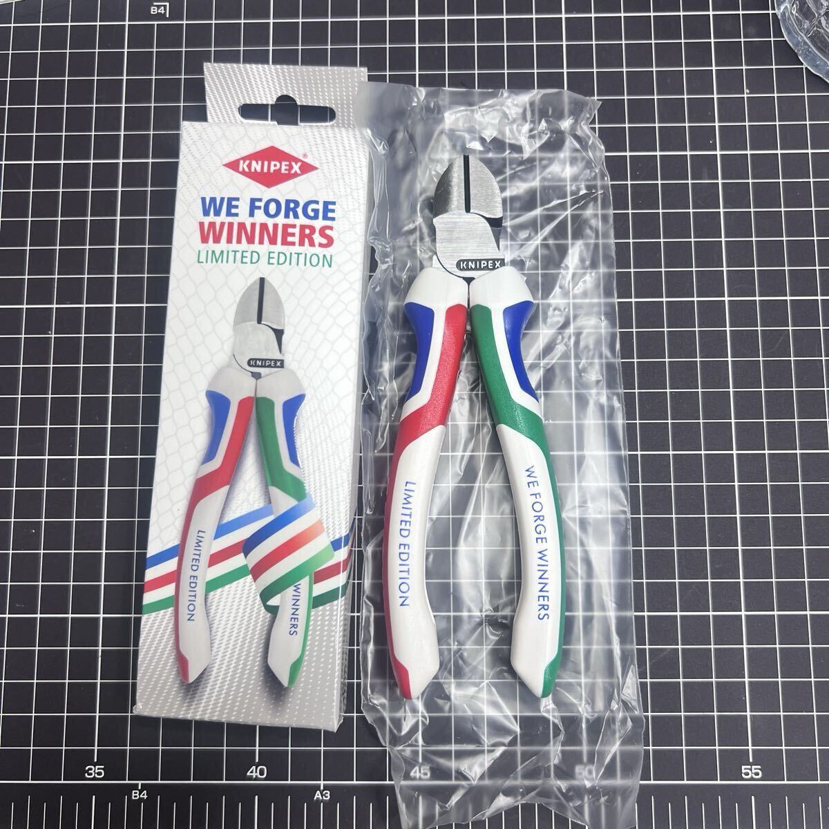 KNIPEX 限定版ニッパー WE FORGE WINNERS 