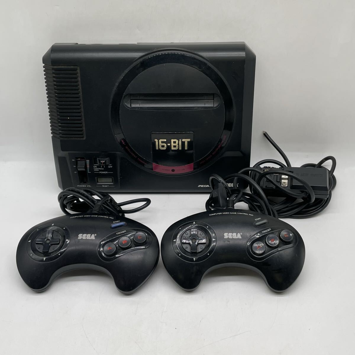 【5Y19】1円スタート SEGA MEGA DRIVE HAA-2510 80Q51383 SJ-3500 SS-70 セガ メガドライブ 16-BIT ゲーム 本体 コントローラー 16ビット
