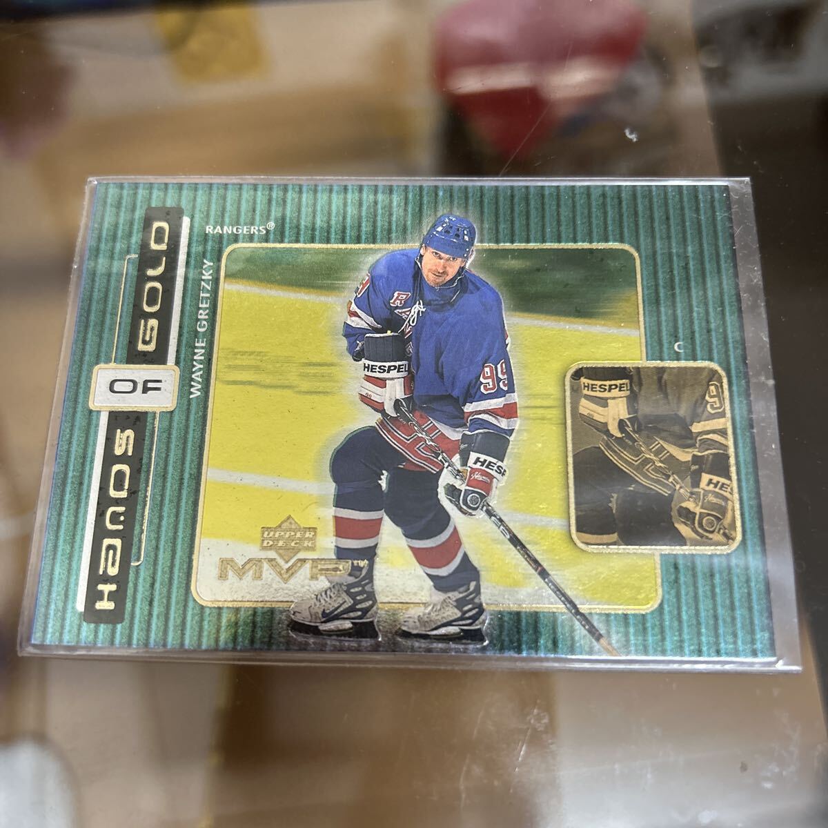 NHL MVP Wayne Gretzky Hands of Gold