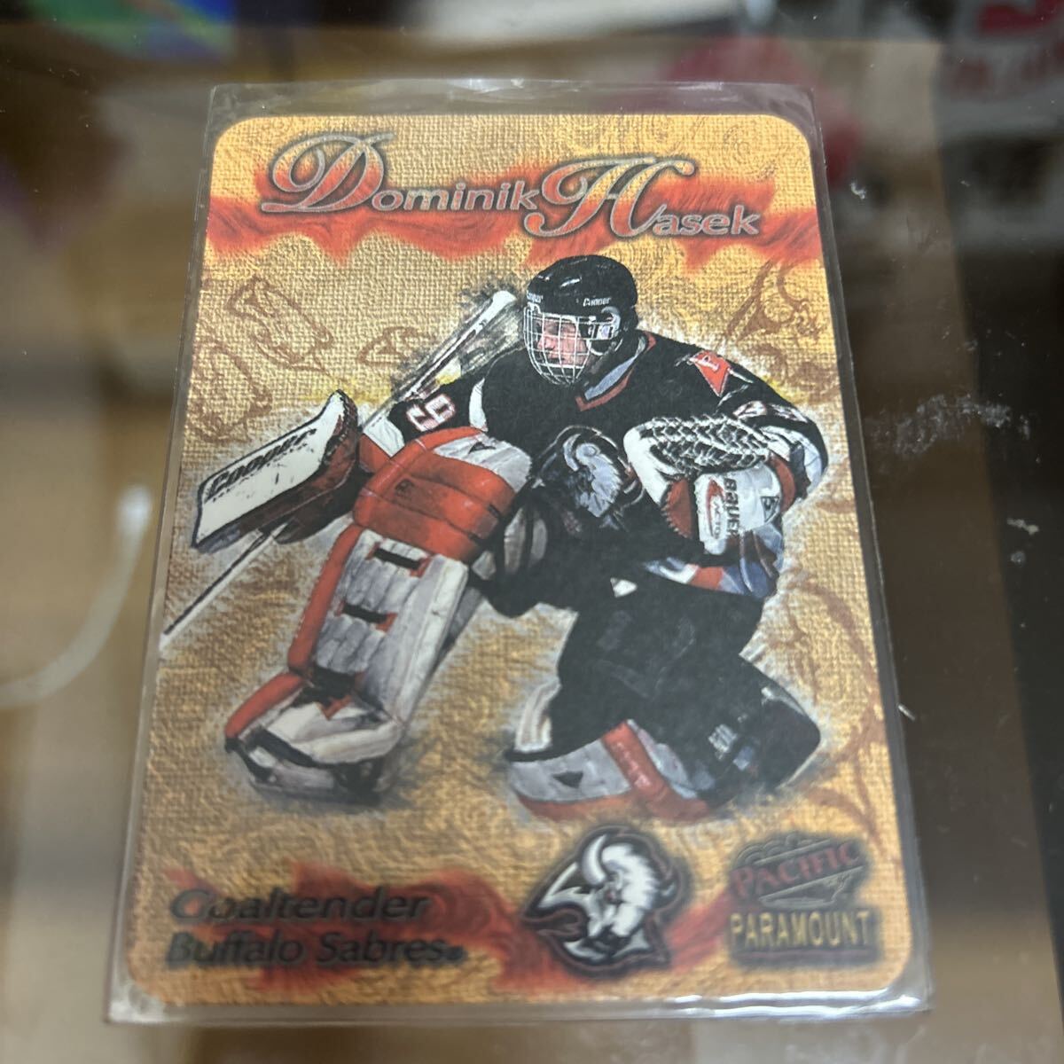 Dominik Hasek ドミニク・ハシェック Pacific Paramount ホッケーカード NHL