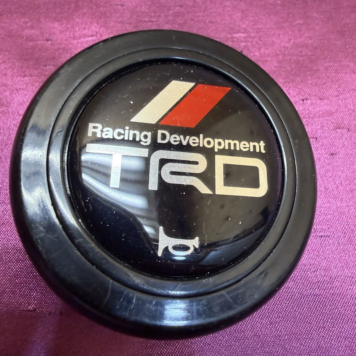 R81083 希少品 TRD ホーンボタン 86 チェイサー スープラ 