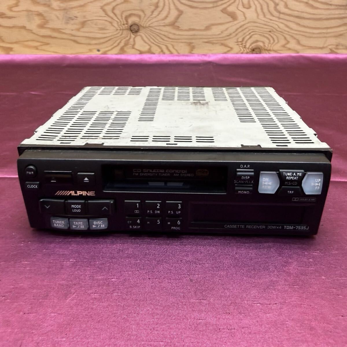 R81558 ALPINE TDM-7535J カセットレシーバー カーオーディオ アルパイン 旧車 レトロ JAPAN