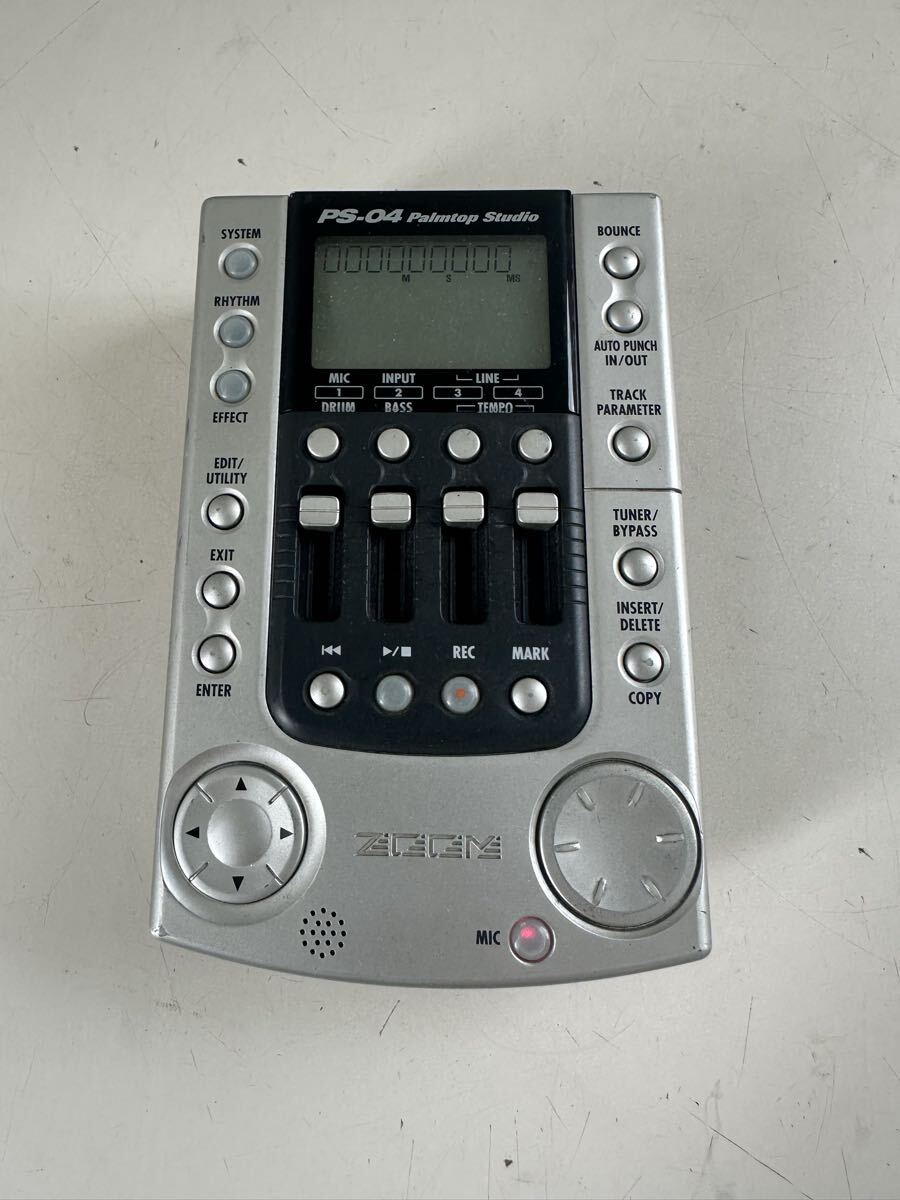 ZOOM PS-04 マルチトラックレコーダー　通電確認のみ