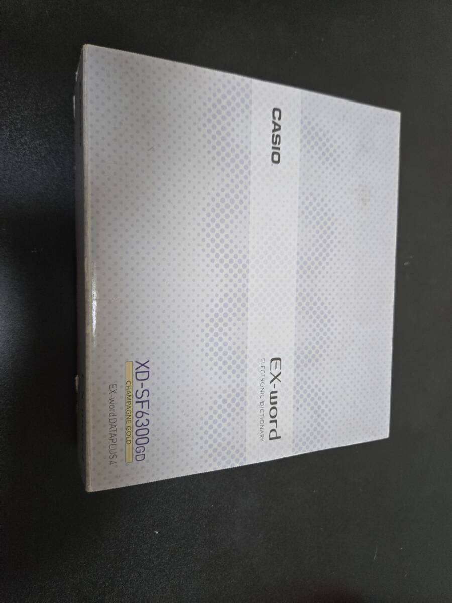 CASIO Ex-word 電子辞書 XD-SF6300GD シャンパンゴールド 音声対応 110コンテンツ 多辞書総合モデル クイックパレット付き5.3型