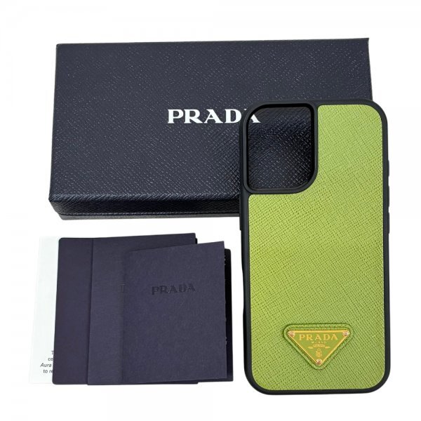 【即決】プラダ PRADA iPhone 16 スマホケース iPhoneケース サフィアーノレザー 三角プレート グリーン 美品