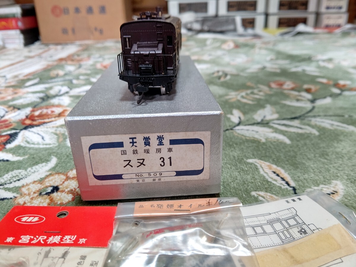 104 HOゲージ 天賞堂 国鉄暖房車 スヌ31 汚れ強い 専用箱ステッカーほか付属品あり 動作未確認