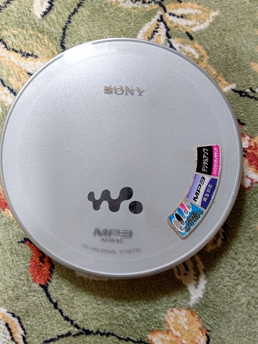 【ジャンク】SONY CDウォークマン D-NE730 ソニー ポータブルCDプレーヤー MP3対応 付属品無し 動作未確認
