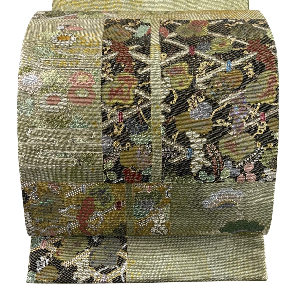 袋帯 秀品 落款 葡萄 草花 螺鈿箔 箔 抹茶色 お太鼓柄 正絹 【中古】