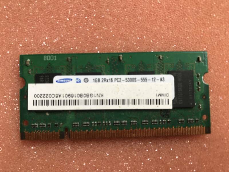 【メモリ】SAMSUNG 1GB PC2-5300S-555-12-A3 SO-DIMM【ジャンク】