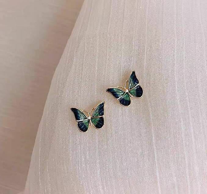 蝶々　ピアス　レディース　シルバー　夏　人気　高級感