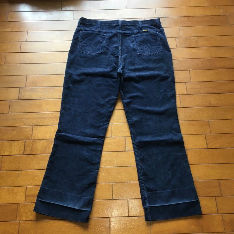 ★ ≪Wrangler≫ ★USA製 ビッグサイズ ゴーデュロイパンツ★W40★P28