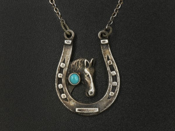 ビンテージ MAISEL'S INDIAN TRADING POST シルバー製 ターコイズ ホースシュー ペンダント ネックレス ナバホ インディアン 馬蹄 蹄鉄