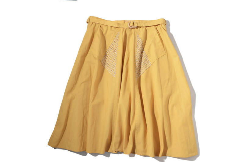  L1 ドイツのヴィンテージ古着　 ネットの飾りがかわいい黄色いフレアスカート