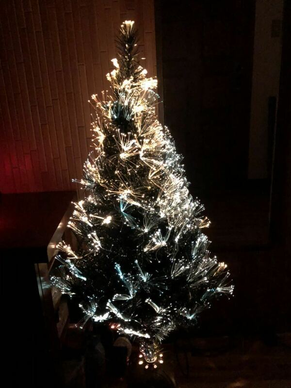 クリスマスツリー LED ファイバーツリー カラフルに変色　約120cm 直径約50cm アダプター　付き　ビンテージ　希少価値