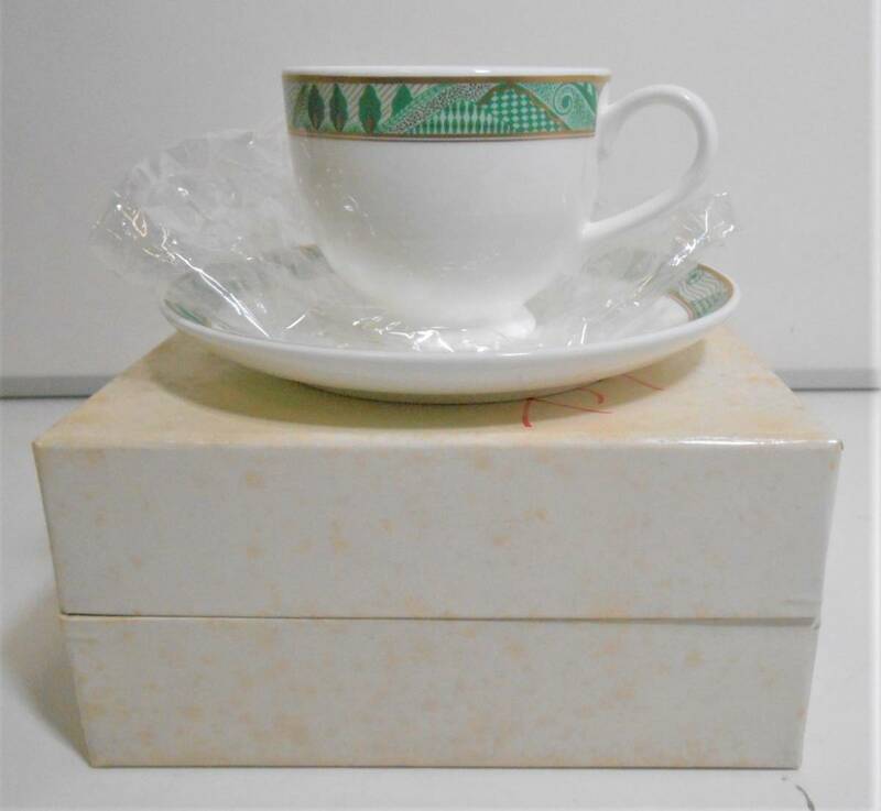 ZH2323【未使用/箱付き/保管品】★ノリタケ　Noritake　コーヒー紅茶碗皿