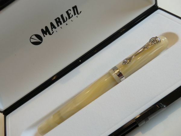 ◆【未使用・新品】マーレン万年筆　Maren Italy 大理石調　ペン先：18K750バイカラーソリッドゴールドF程度